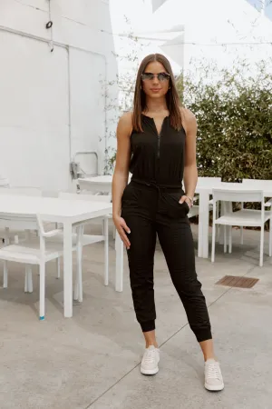 CASUALLY CHIC JUMPSUIT IN BLACK