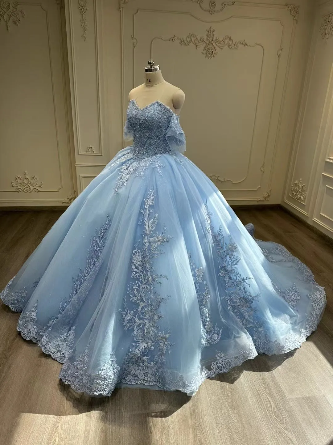 Fairytale sky blue lace appliqués crystals rhinestones beaded princess quinceanera prom dress ,blue lace puffy prom dress 2024