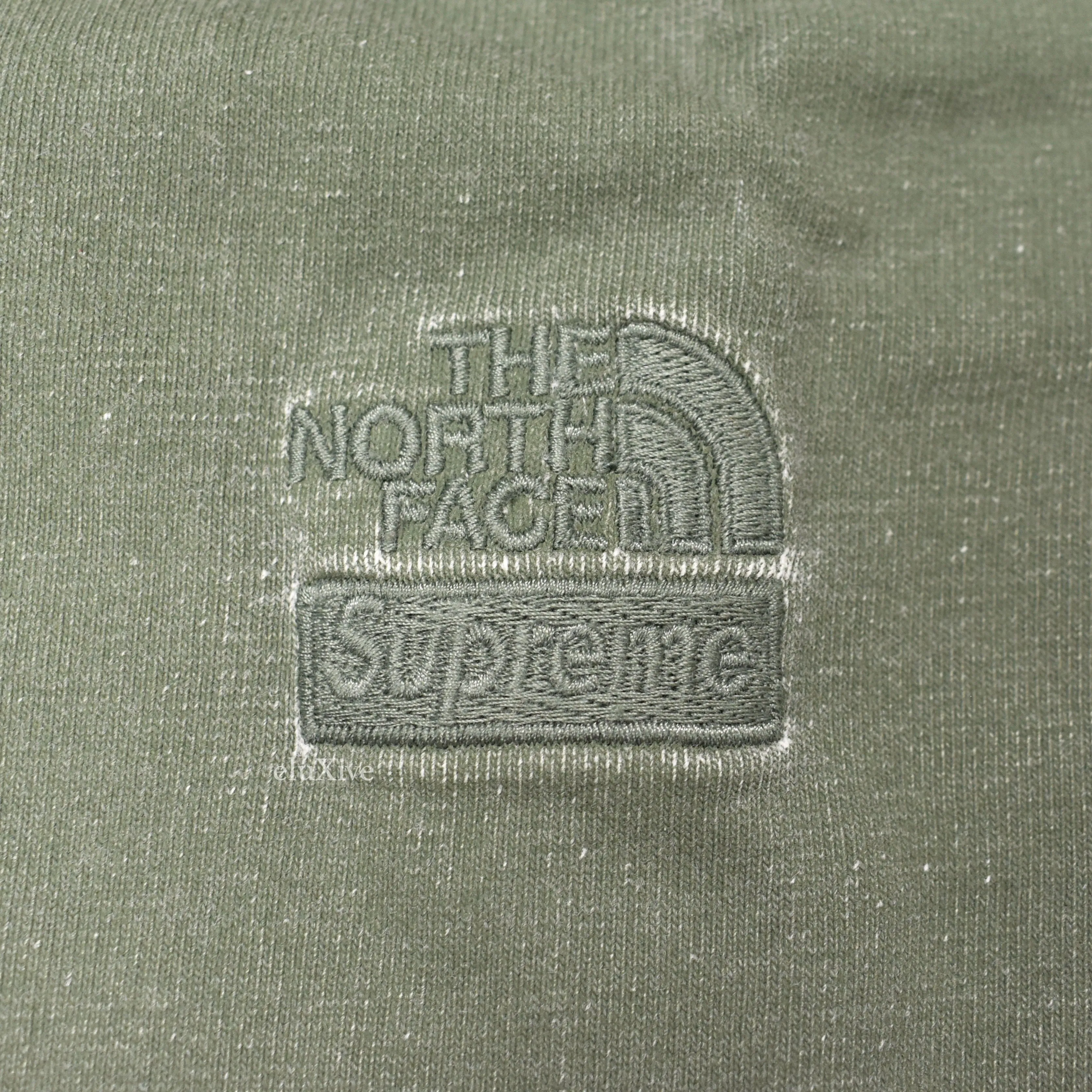 Supreme x The North Face - Pigment Print Logo T-Shirt (Olive)